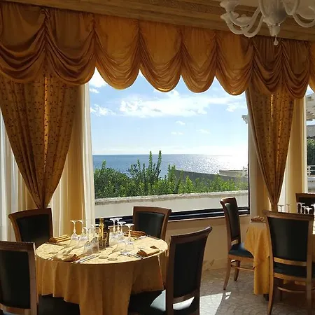 מלון Ristorante Panoramico Castro (Lecce)